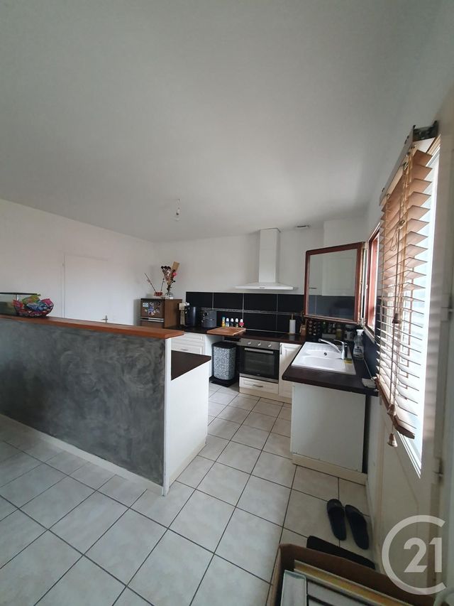 Appartement T2 à louer - 2 pièces - 55.0 m2 - ARES - 33 - AQUITAINE - Century 21 Immobellevue