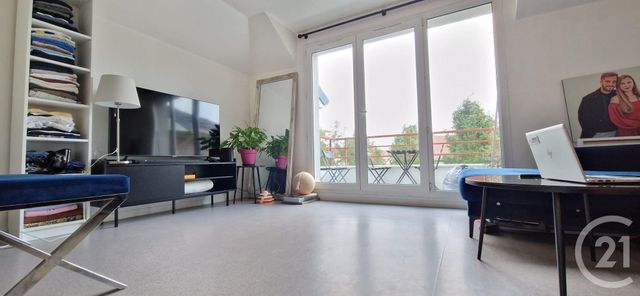 Appartement T2 à louer - 2 pièces - 47.56 m2 - ROISSY EN FRANCE - 95 - ILE-DE-FRANCE - Century 21 Immobellevue